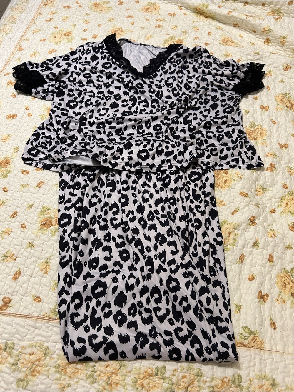 SHEIN Black & White Leopard Print Two-Piece Set PJ’S — GENTLY USED!